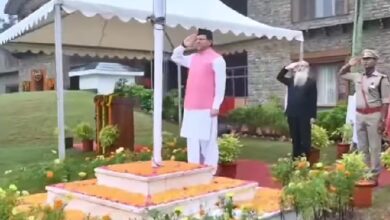 Uttrakhand independence day 2025 उत्तराखंड के विकास की नई पहलें -सीएम धामी ने फहराया तिरंगा