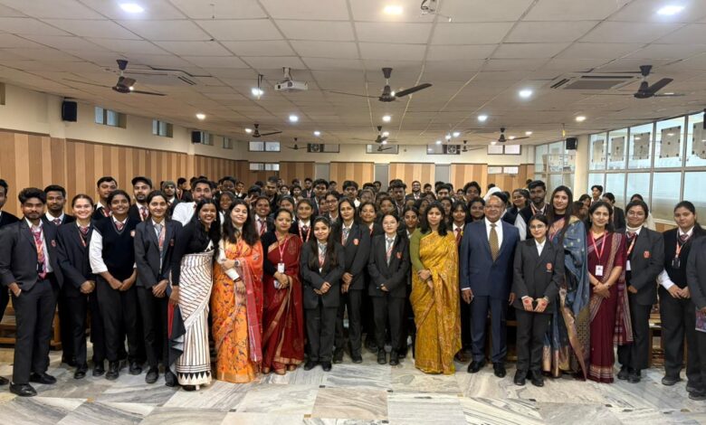 देव भूमि उत्तराखंड यूनिवर्सिटी में 'बैलेंसिंग एक्ट' व्याख्यान: वेस्टिब्यूलर डिसऑर्डर्स पर बढ़ी जागरूकता