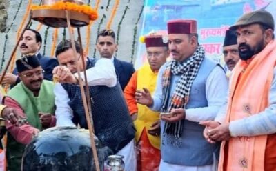उत्तराखंड: सीएम धामी ने लाखामंडल शिव मंदिर में की पूजा, देवभूमि की डेमोग्राफी-संस्कृति की रक्षा का संकल्प
