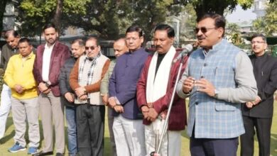 Uttrakhand: मुख्य सचिव आनंद बर्द्धन ने सचिवालय कर्मियों को दिलाया संकल्प, बोले- 'सिंगल एंटिटी' बनकर करें जनता की सेवा