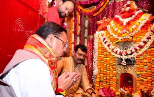 CM Dhami in Kashipur: चैती मेले में सीएम धामी का बड़ा ऐलान, मां बाल सुंदरी मंदिर के सौंदर्यीकरण और काशीपुर को 'इंडस्ट्रियल हब' बनाने पर जोर