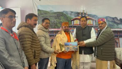 उद्योगपति महेंद्र शर्मा ने बदरीनाथ-केदारनाथ मंदिर समिति को दिया ₹1.01 करोड़ का दान, श्रद्धालुओं की सुविधाओं में होगा विस्तार