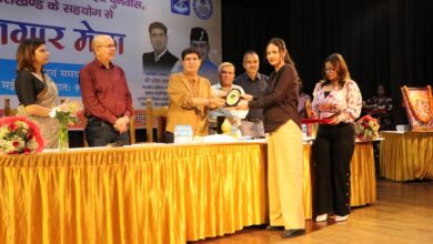 ITDA, Job Fair Uttrakhand: देहरादून में 195 युवाओं को मिलीं नियुक्तियां, 21 कंपनियों ने दीं नौकरियां